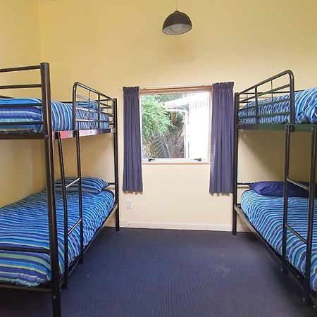 Aspen Lodge Backpackers ควีนส์ทาวน์ ภายนอก รูปภาพ