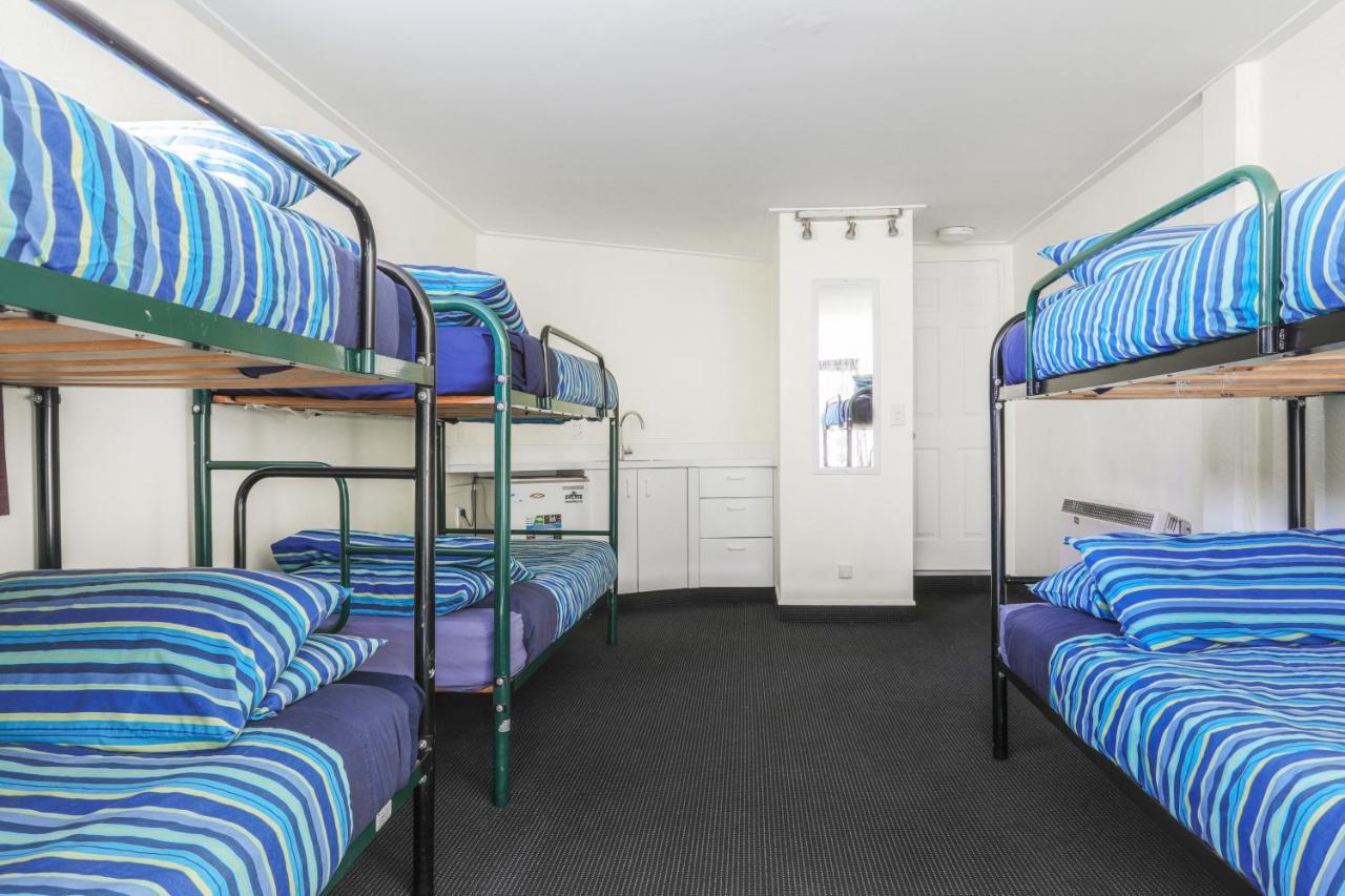Aspen Lodge Backpackers ควีนส์ทาวน์ ภายนอก รูปภาพ