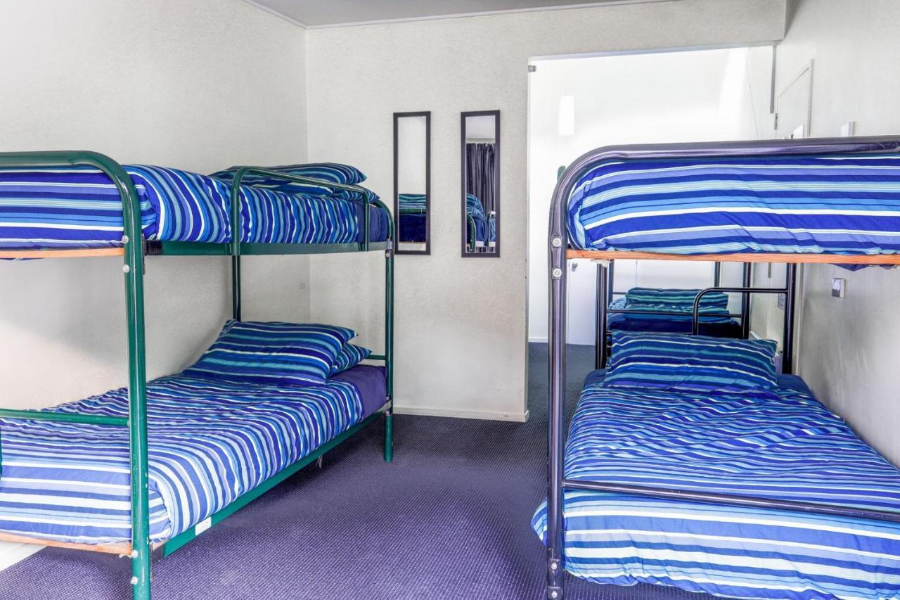 Aspen Lodge Backpackers ควีนส์ทาวน์ ภายนอก รูปภาพ