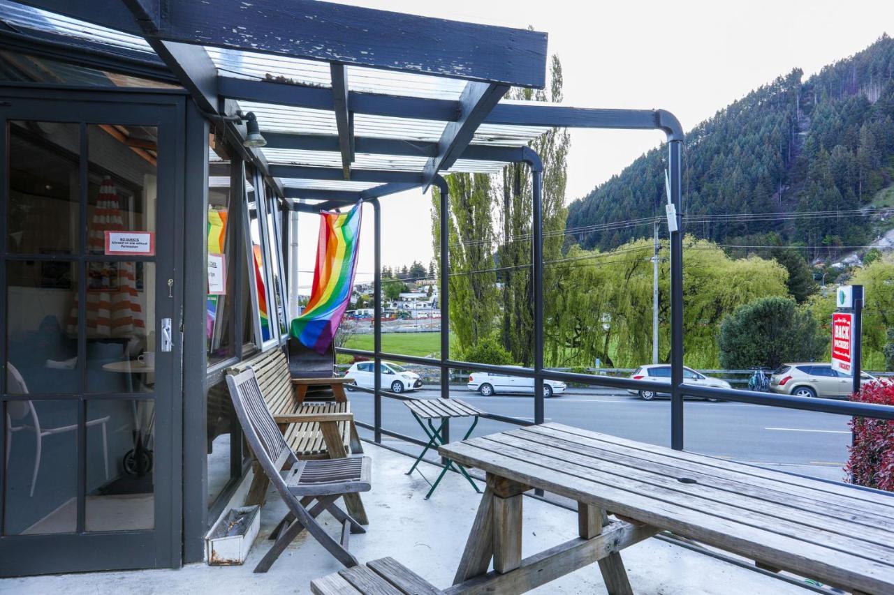 Aspen Lodge Backpackers ควีนส์ทาวน์ ภายนอก รูปภาพ