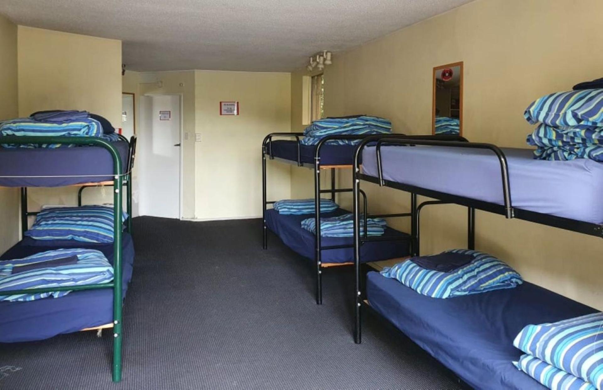 Aspen Lodge Backpackers ควีนส์ทาวน์ ภายนอก รูปภาพ